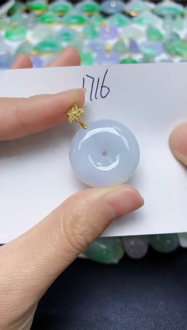 翡翠未镶嵌颈饰 天然缅甸翡翠A货