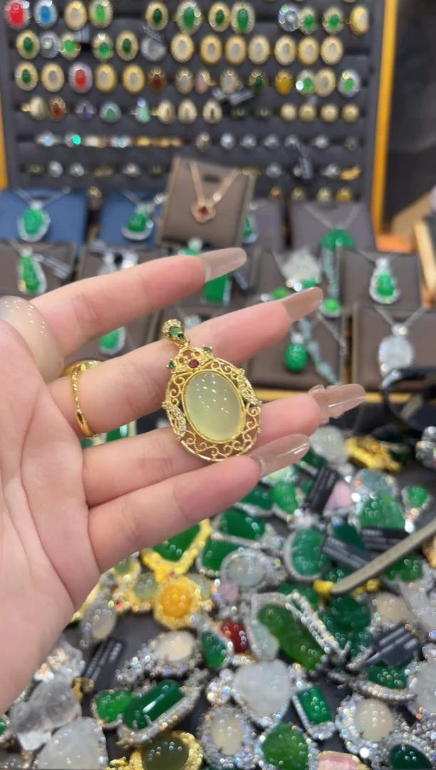 【闪购商品】岫玉吊坠(不含链)未镶嵌1