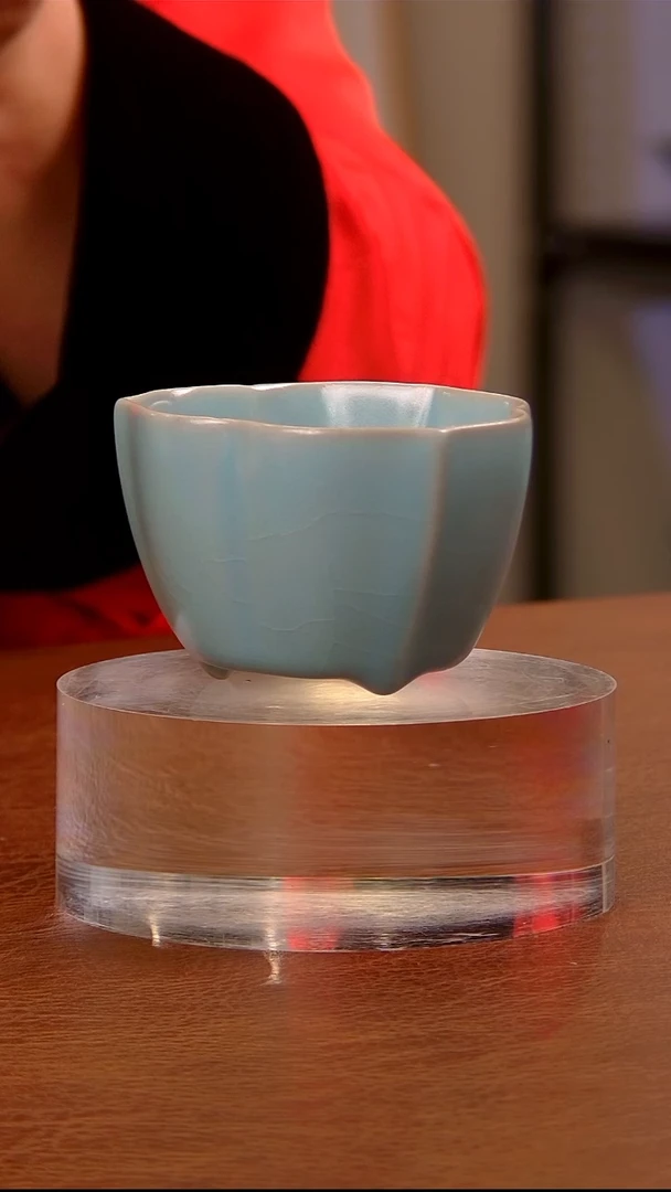 【闪购商品】瓷片083花口杯..........