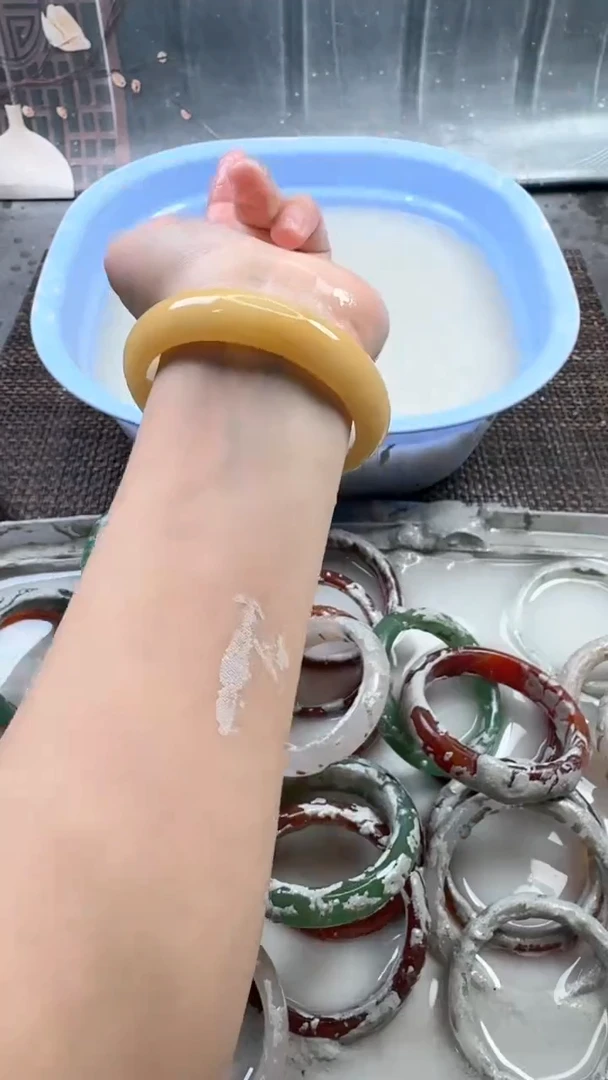 【闪购商品】石英质玉手镯未镶嵌80 6162