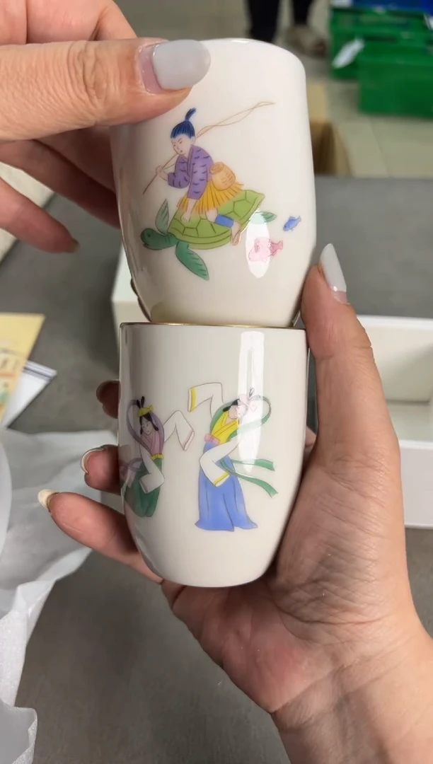 香兰 皮小桃瓷器 都是大漂亮