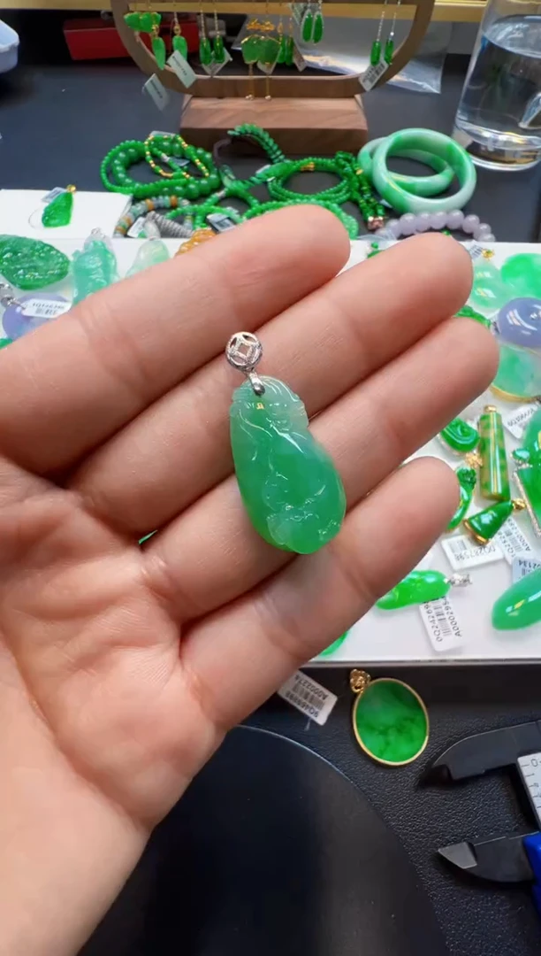 【闪购商品】定制翡翠18K金镶嵌1600元