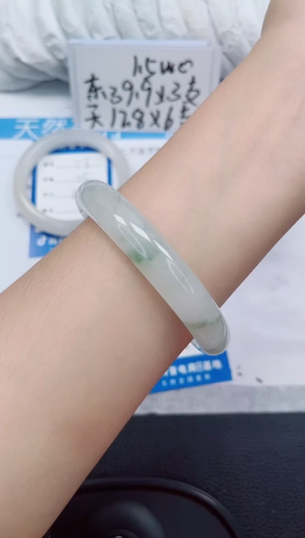 未镶嵌手镯石英质玉79-64/65