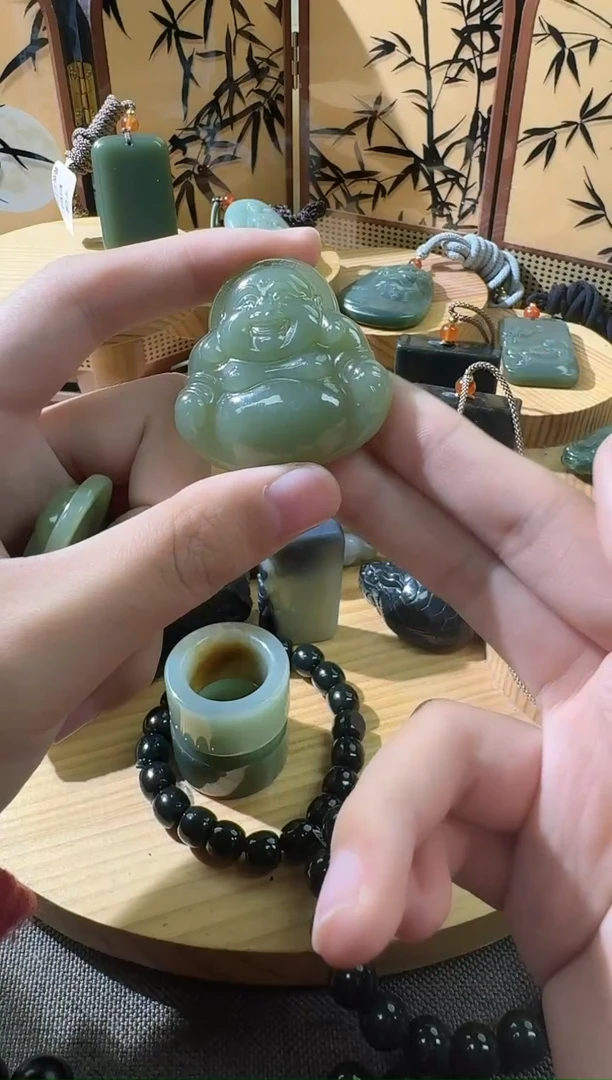 吊坠(不含链)未镶嵌和田玉青黄口佛公