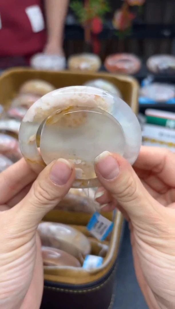 【闪购商品】石英质玉手镯未镶嵌196（52圈赠送镯心）