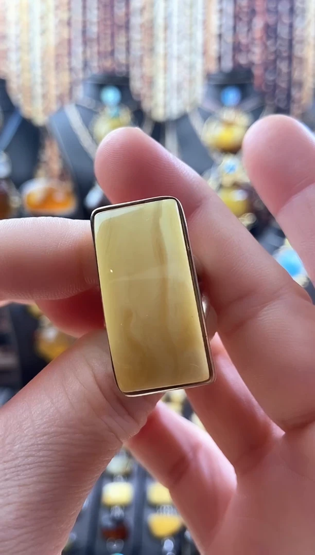 银S925镶嵌琥珀戒指戒指