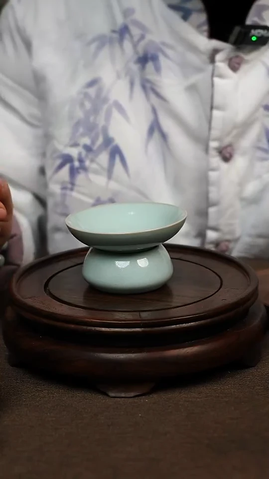 瓷片天青色斗笠茶漏 微瑕 不带礼盒