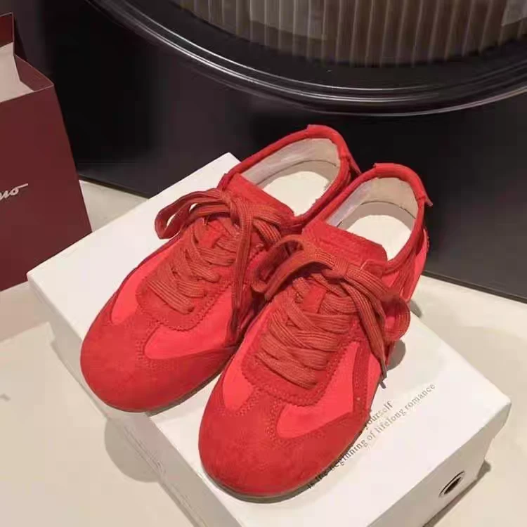 68031 红色复古德训鞋女2025新款夏季爆款百搭平底休闲板鞋女鞋子