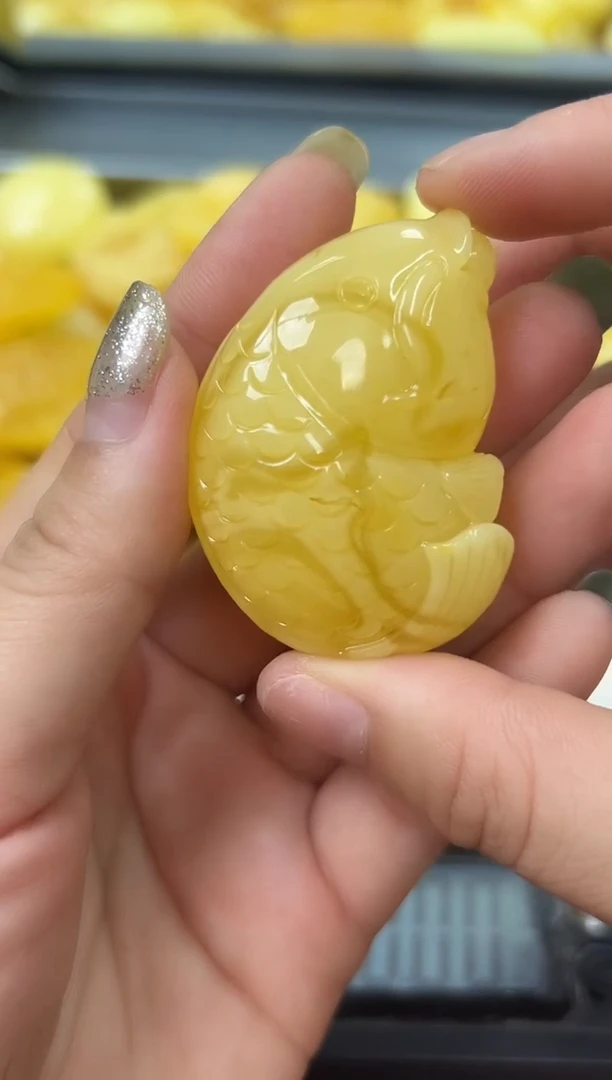未镶嵌蜜蜡裸石蜜蜡吊坠