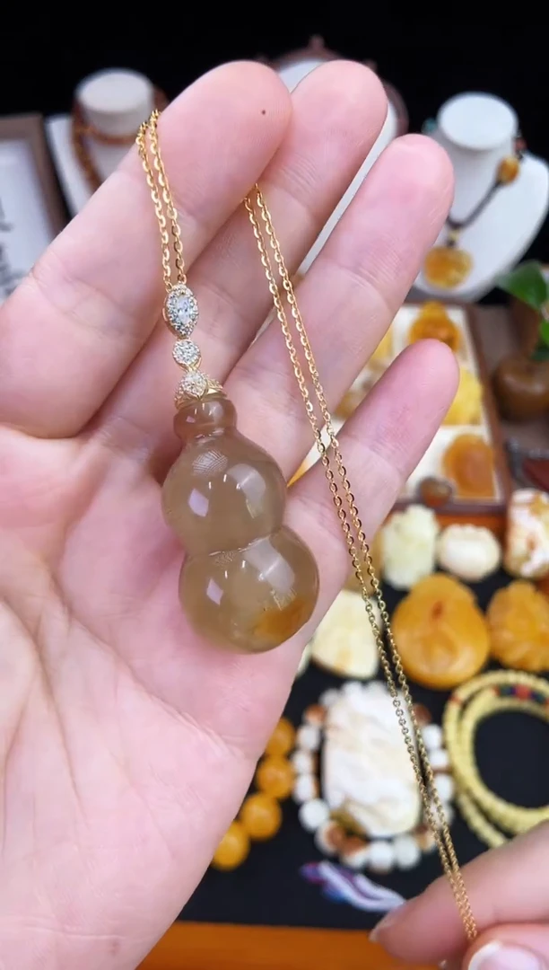 琥珀未镶嵌珠宝奇石柒月