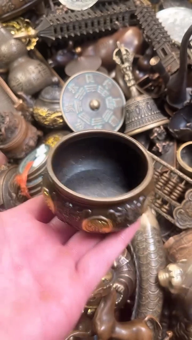 精美铜器点击下单