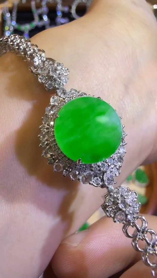 【闪购商品】翡翠手链18K金镶嵌正冰正黄阳绿无事牌手链