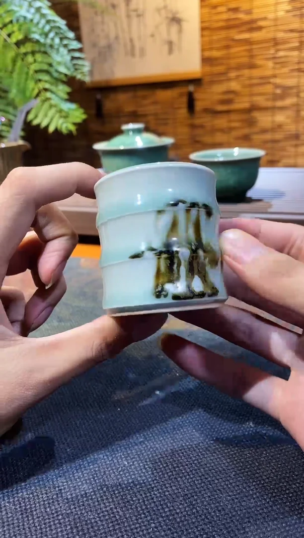 【山隐青瓷】龙窑柴烧杯子  粉青点彩竹节杯 40CC