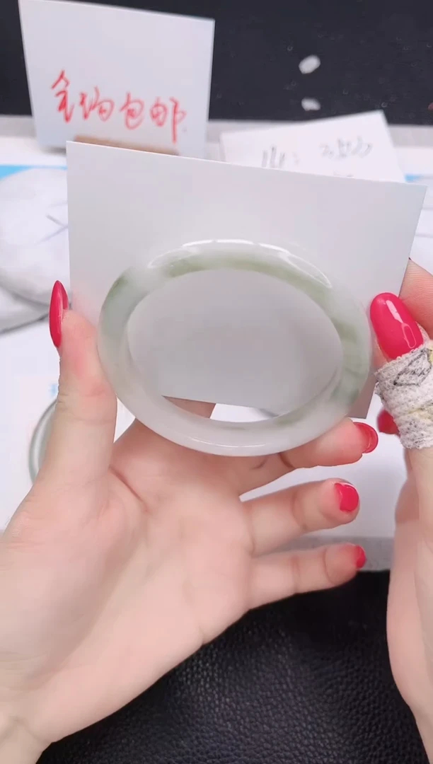 未镶嵌手镯石英质玉220-58.5