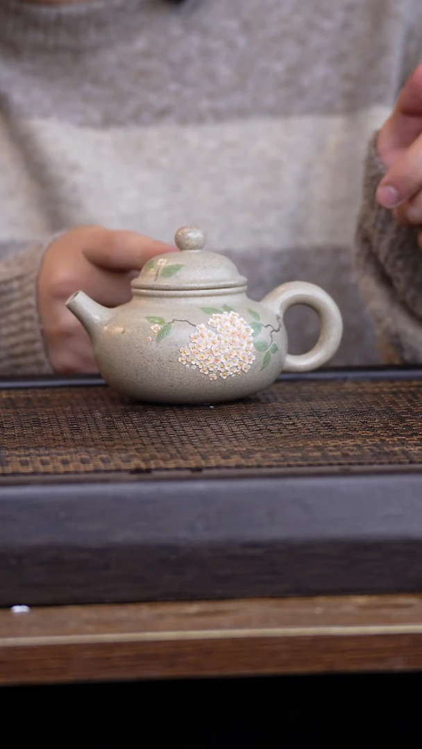 【闪购商品】紫砂茶壶45687932145798