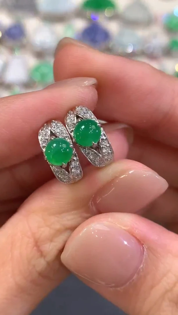 18K金镶嵌翡翠耳饰a199