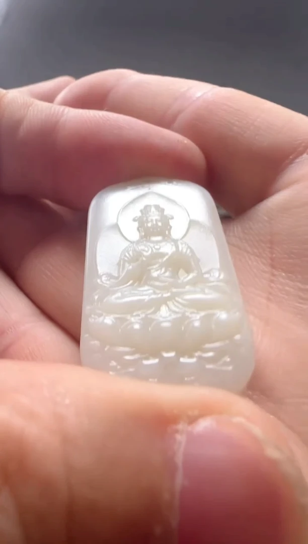 和田玉未镶嵌颈饰1