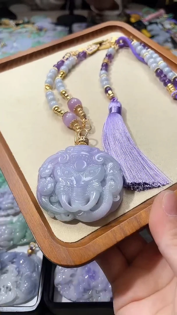 【闪购商品】翡翠颈饰未镶嵌吊坠