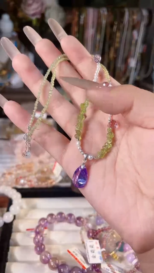 【闪购商品】橄榄石颈饰银S925镶嵌多样性发货其一