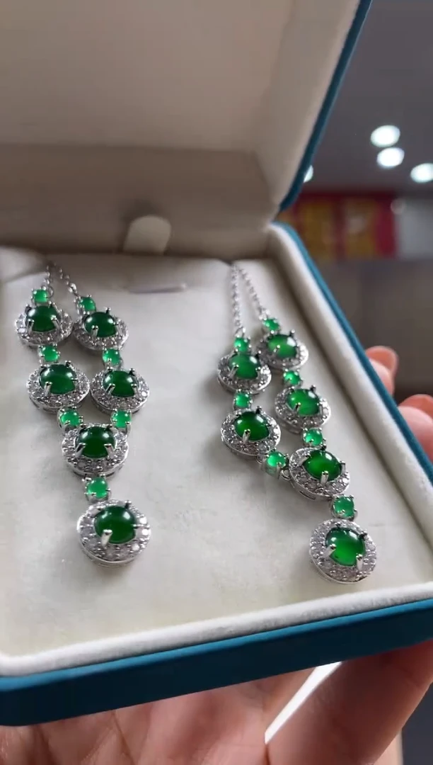 【闪购商品】翡翠颈饰未镶嵌多样性发货【只发一件】*q37