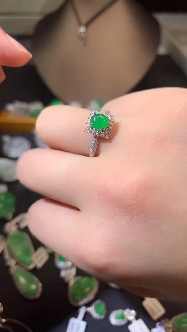 翡翠18K金镶嵌吊坠(不含链)戒指