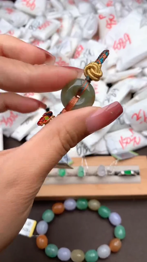 【闪购商品】翡翠手绳未镶嵌一