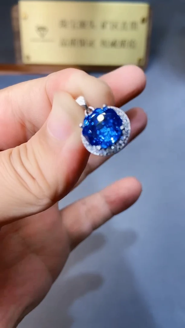【闪购商品】托帕石颈饰银S925镶嵌354
