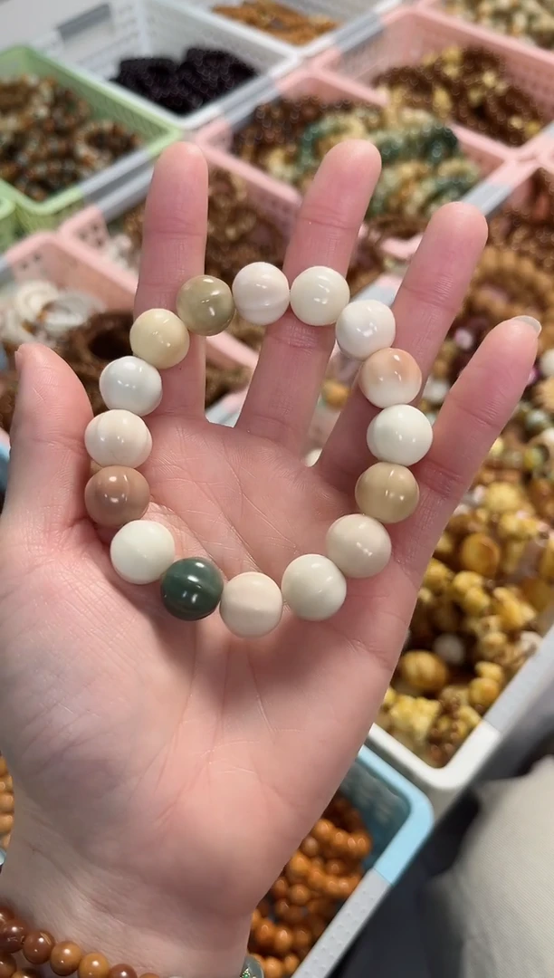 【闪购商品】菩提根/象牙果手串菩提根鲨鱼背手串