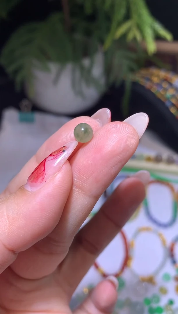 【闪购商品】定制翡翠未镶嵌5.8珠子