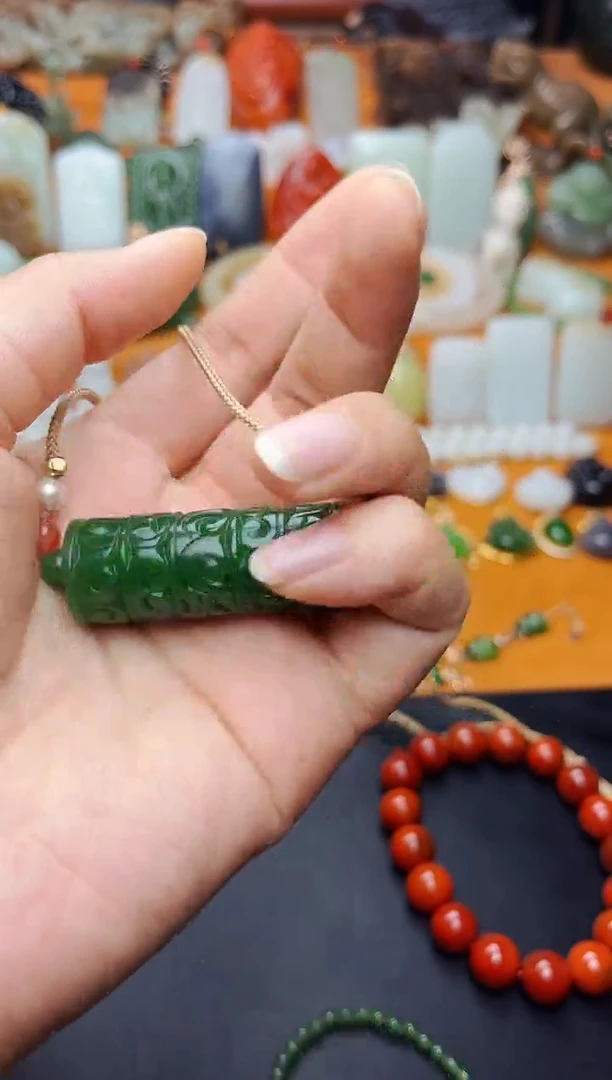 【闪购商品】和田玉颈饰未镶嵌路路通