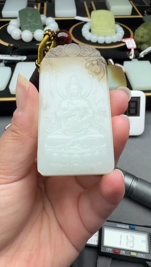 颈饰未镶嵌和田玉4
