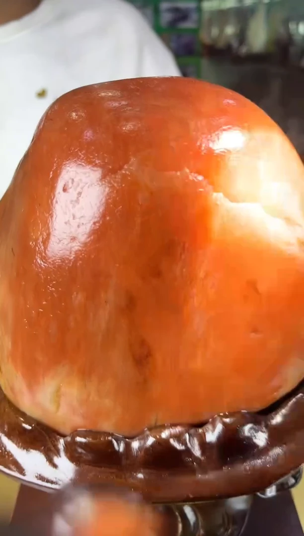 缅甸天然缅红摆件