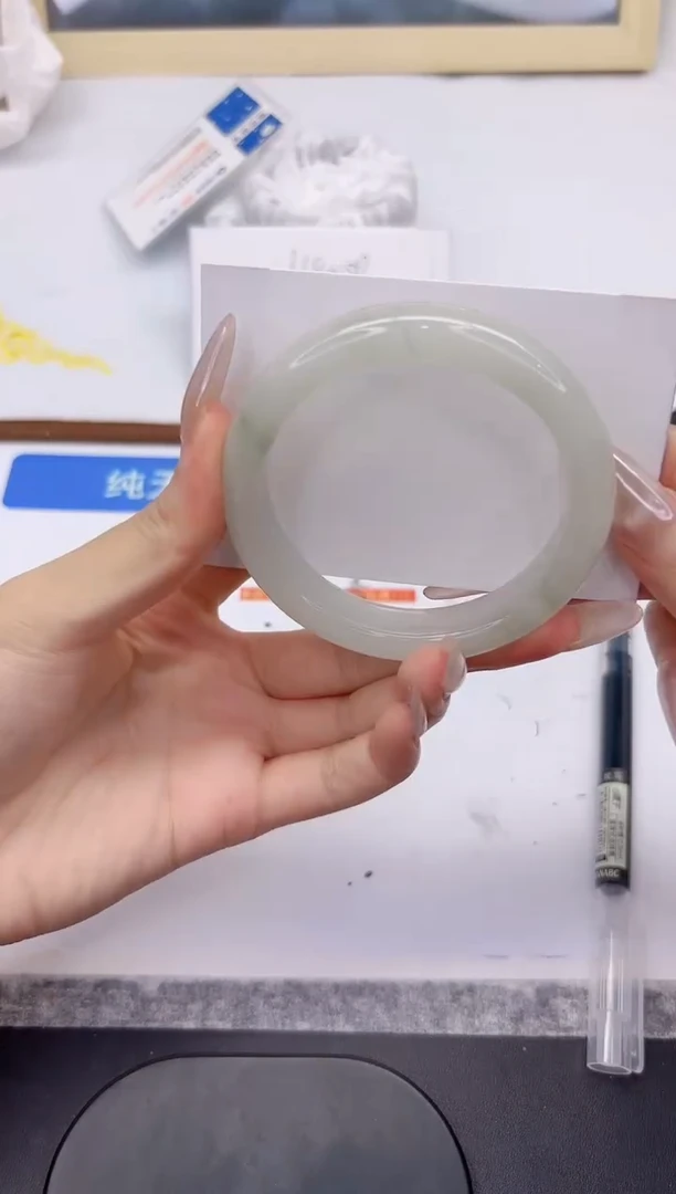 未镶嵌手镯石英质玉L140-55.8