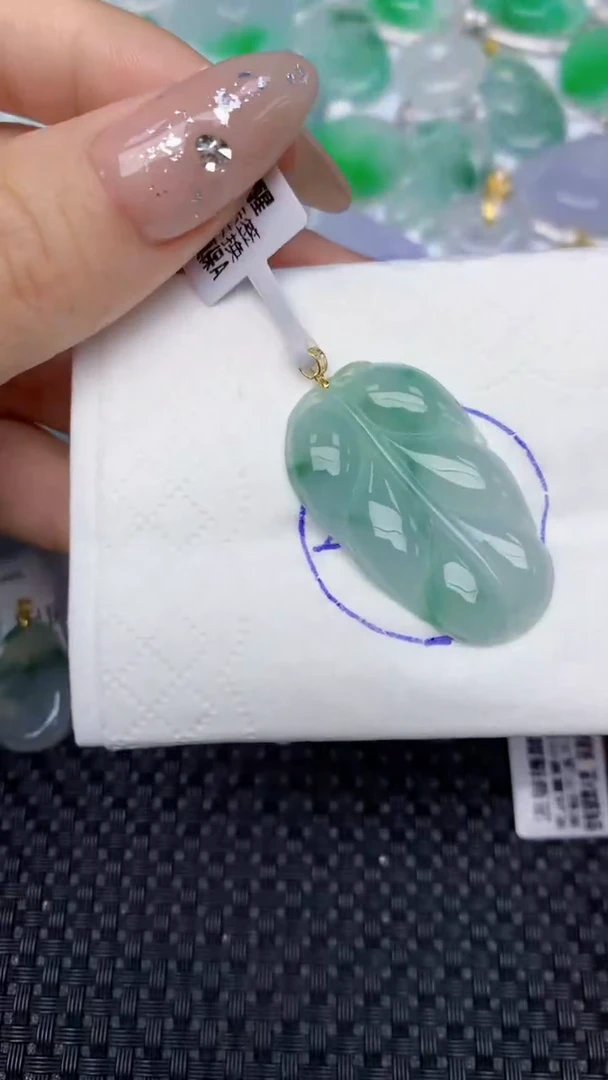颈饰18K金镶嵌翡翠天然缅甸翡翠a货百元以上9元证书费自理
