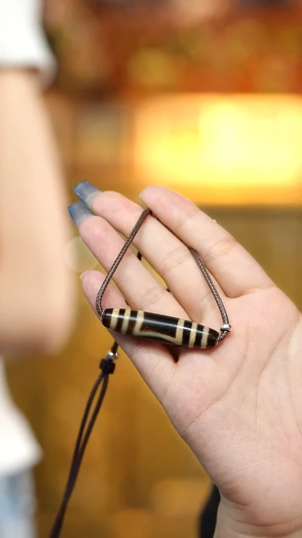 未镶嵌颈饰玛瑙/玉髓（覆膜）Q33469多样性发其一