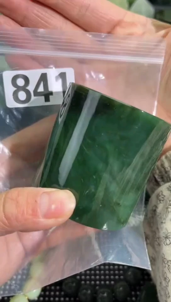 未镶嵌和田玉珠宝半成品镯芯