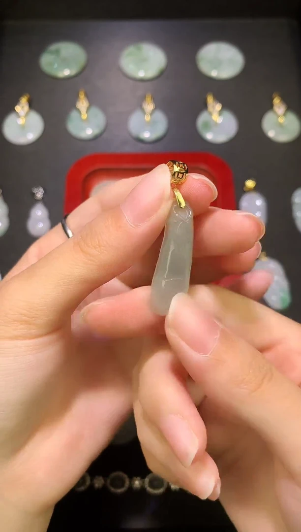 翡翠未镶嵌吊坠(不含链)天然翡翠A货