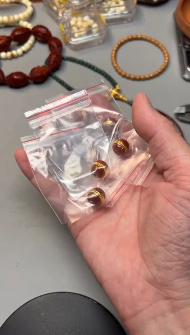 吊坠(不含链)合金南红玛瑙精品文玩南红一个