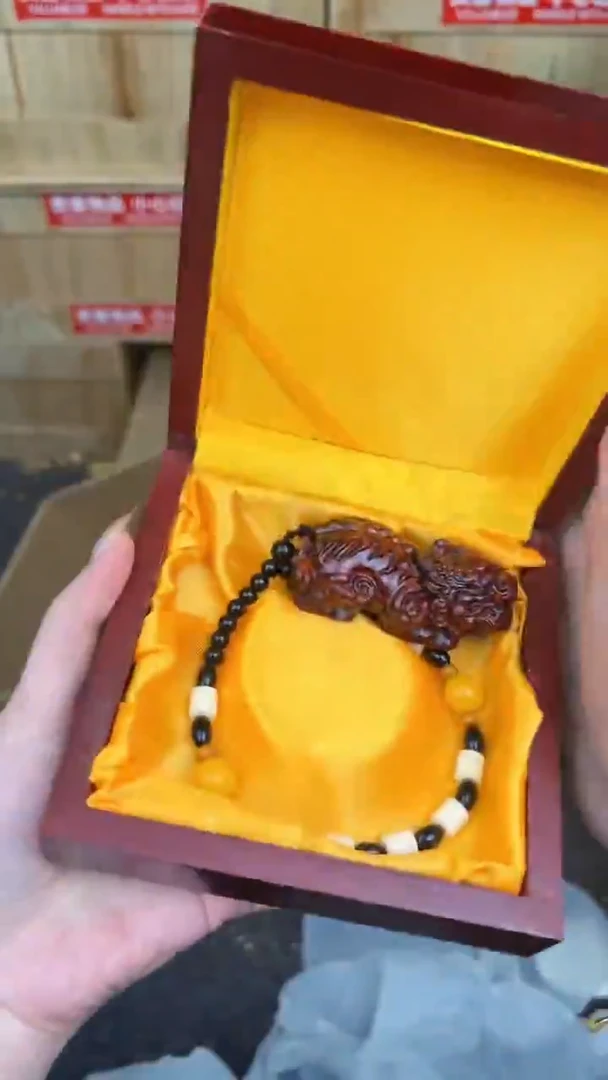 甄得帅文玩阁血檀链接@@YS945