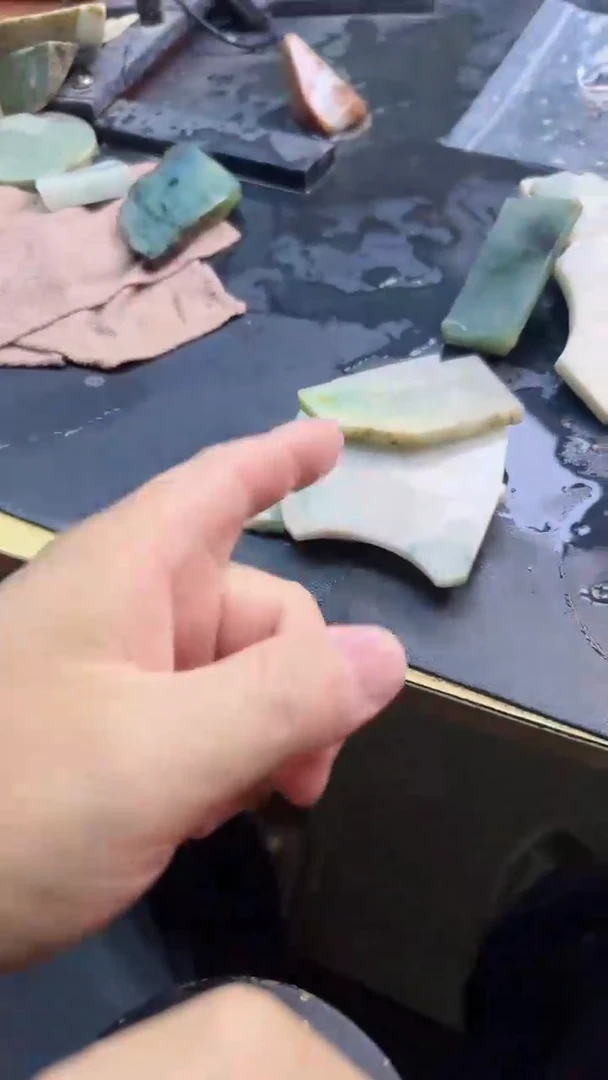 【闪购商品】翡翠颈饰未镶嵌122天然翡翠