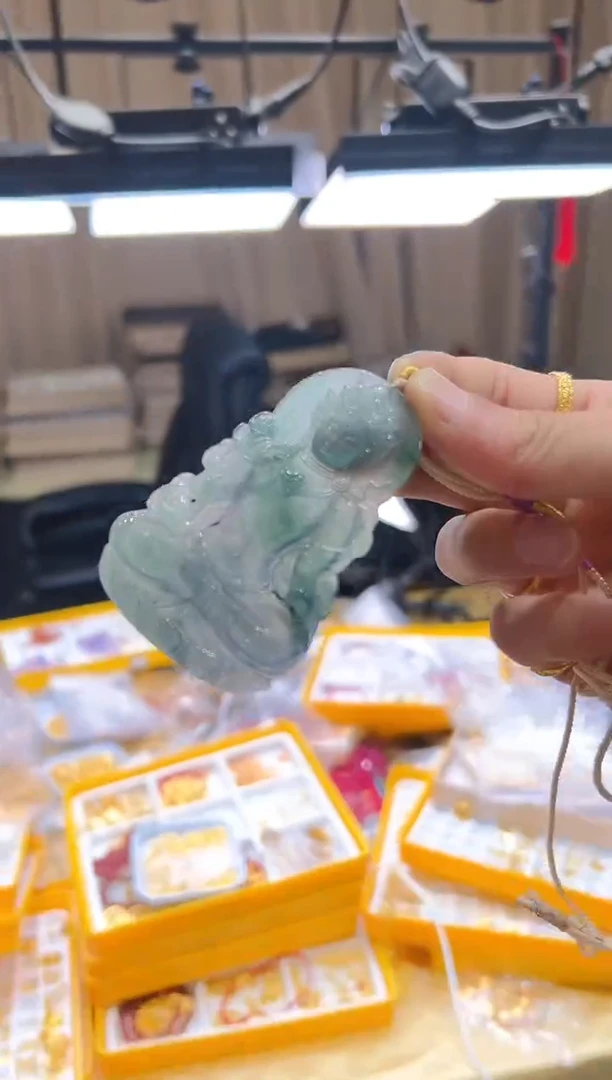 【闪购商品】翡翠颈饰未镶嵌【SG】0203016