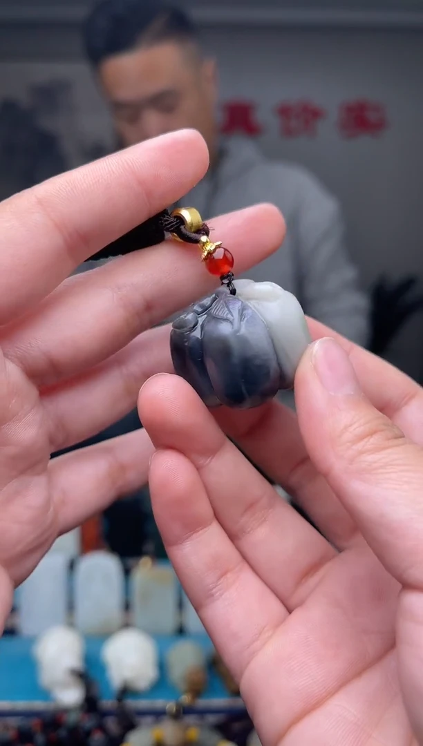 未镶嵌和田玉挂件1