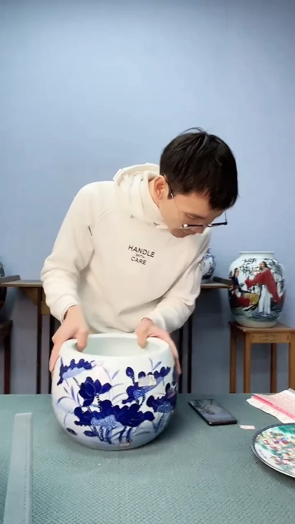 【闪购商品】瓶景德镇鲤鱼荷花青花鱼缸