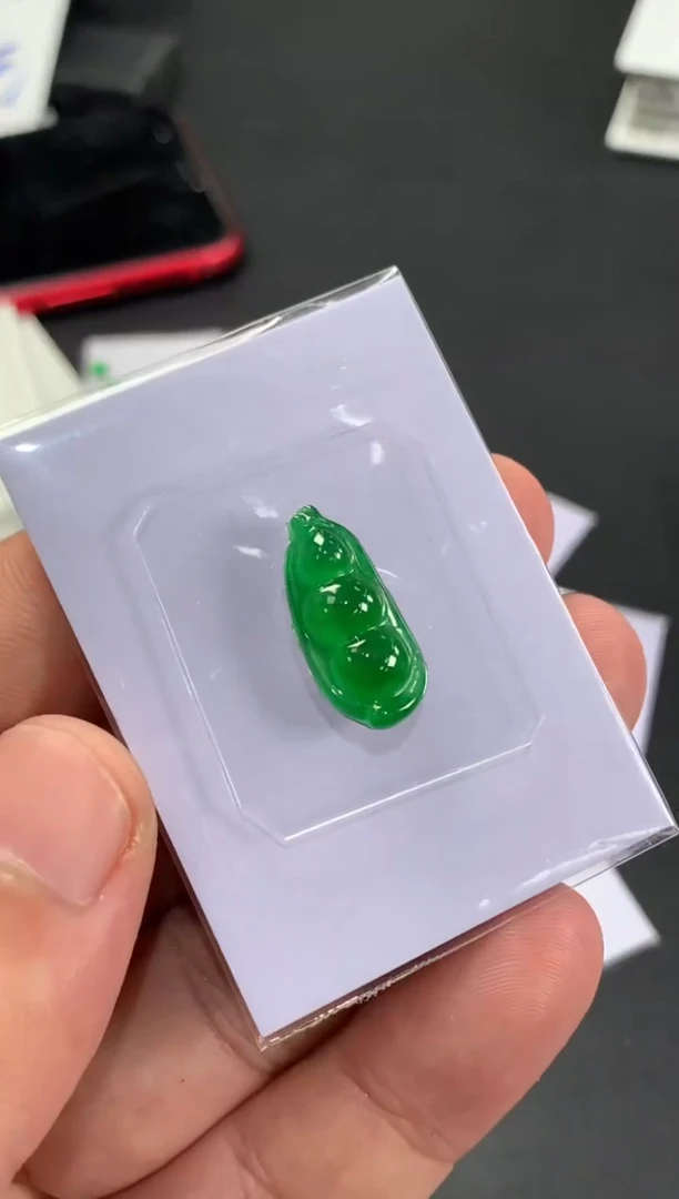 未镶嵌定制翡翠卉*姐翡翠