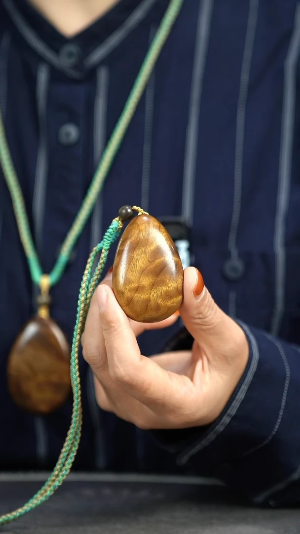 【闪购商品】金丝楠木雕637水波纹吊坠