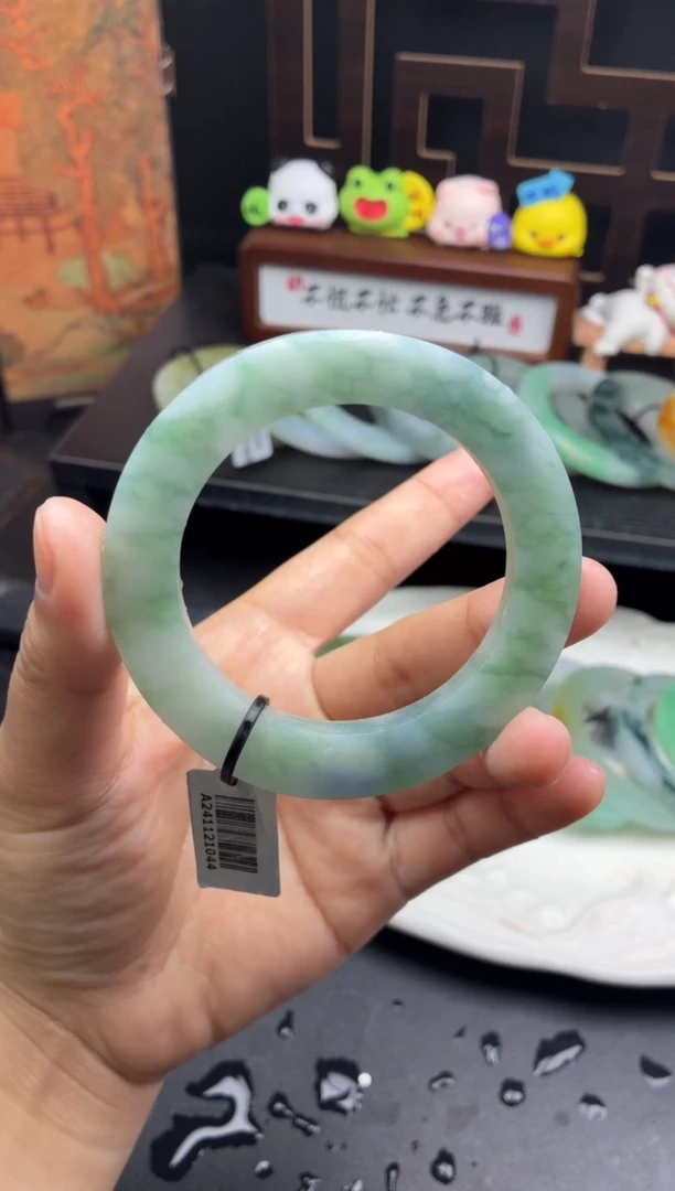 未镶嵌手镯定制翡翠胶胶润润特色飘花美美镯51-59-35