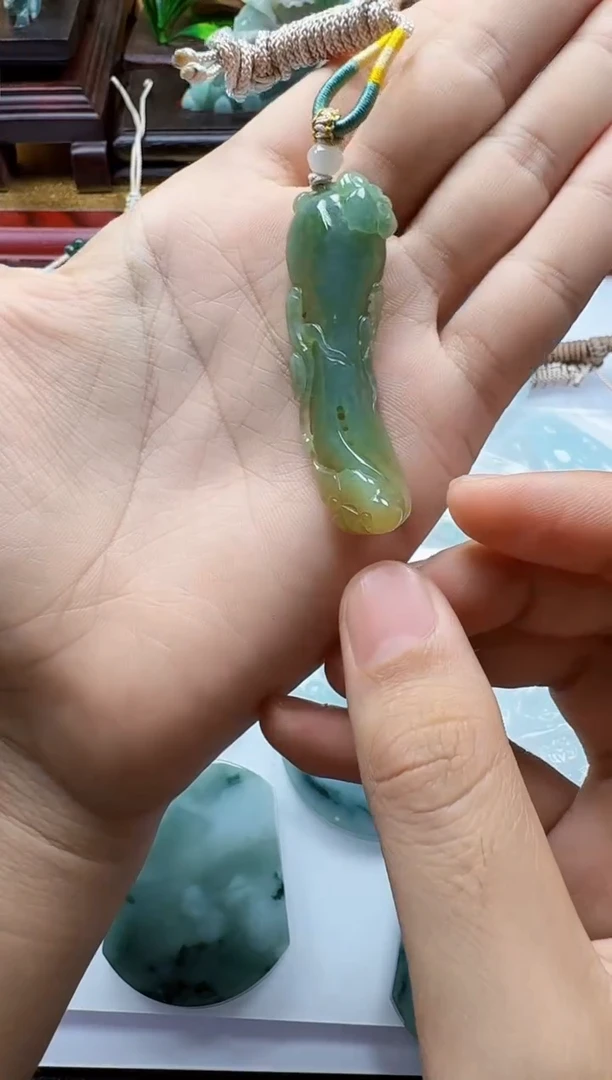 吊坠(不含链)未镶嵌翡翠1