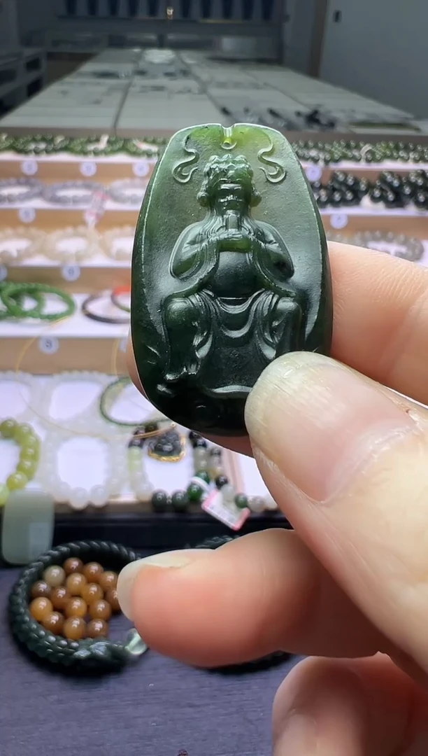 和田玉未镶嵌颈饰随***吧66