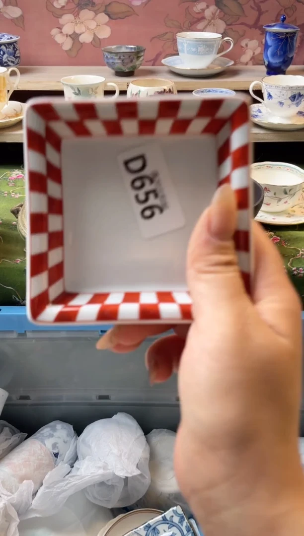 瓷片R**?瓷器瓷器656D