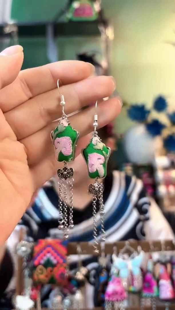 织绣彩云南阁非遗老绣752